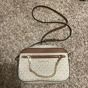 MK (Michael Kors) crossbody bag
